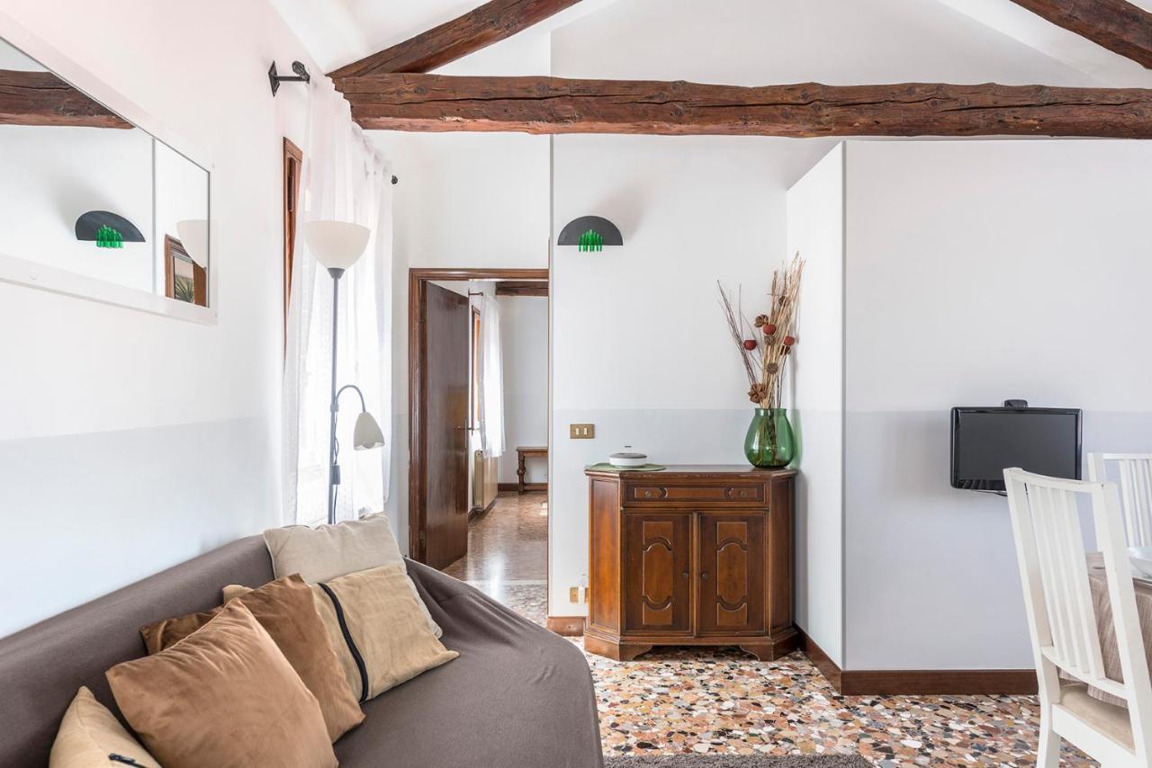 Apartment Colombina Like At 3 Bedrooms Fully Equipped Air Conditioned *