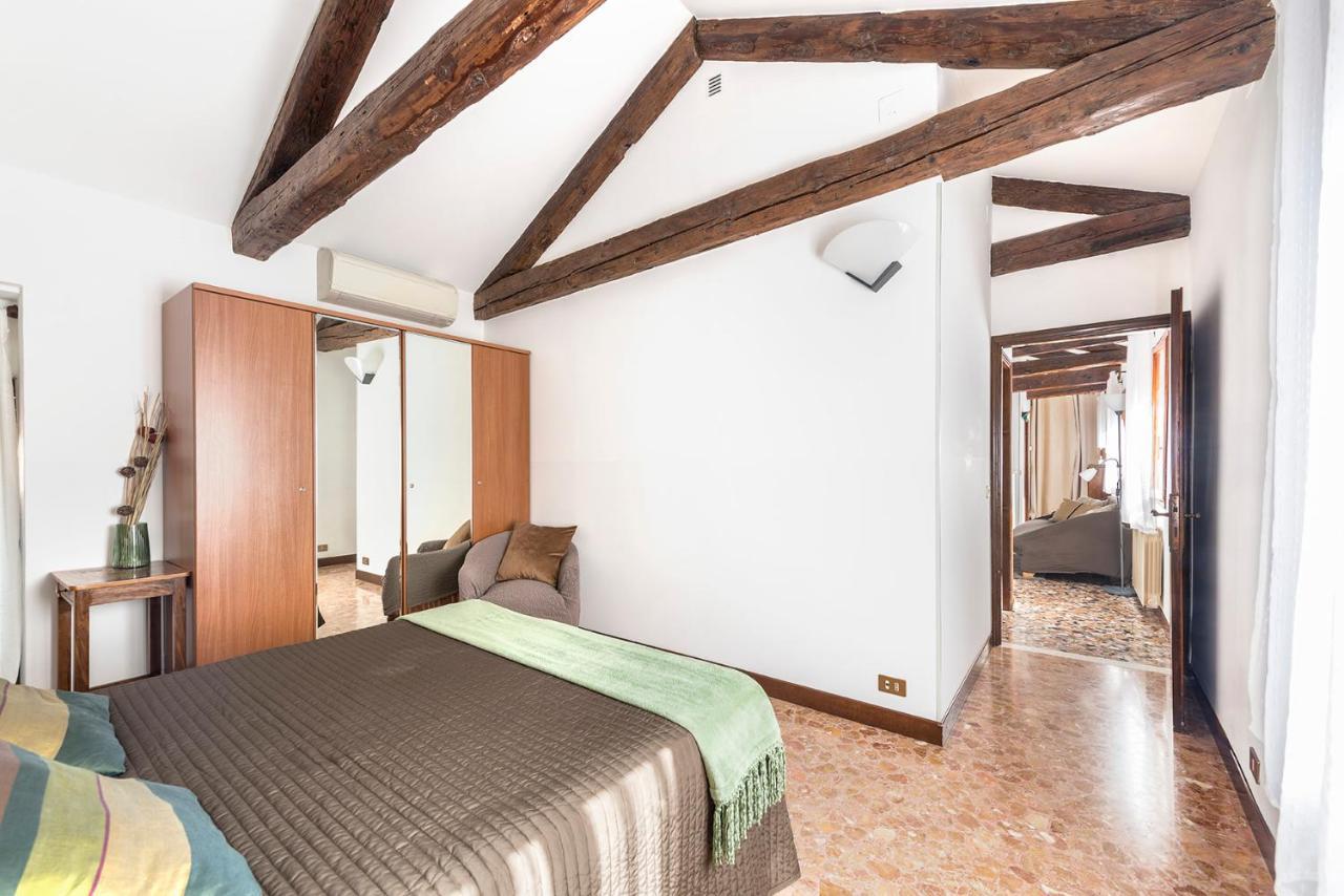 Apartment Colombina Like At 3 Bedrooms Fully Equipped Air Conditioned *